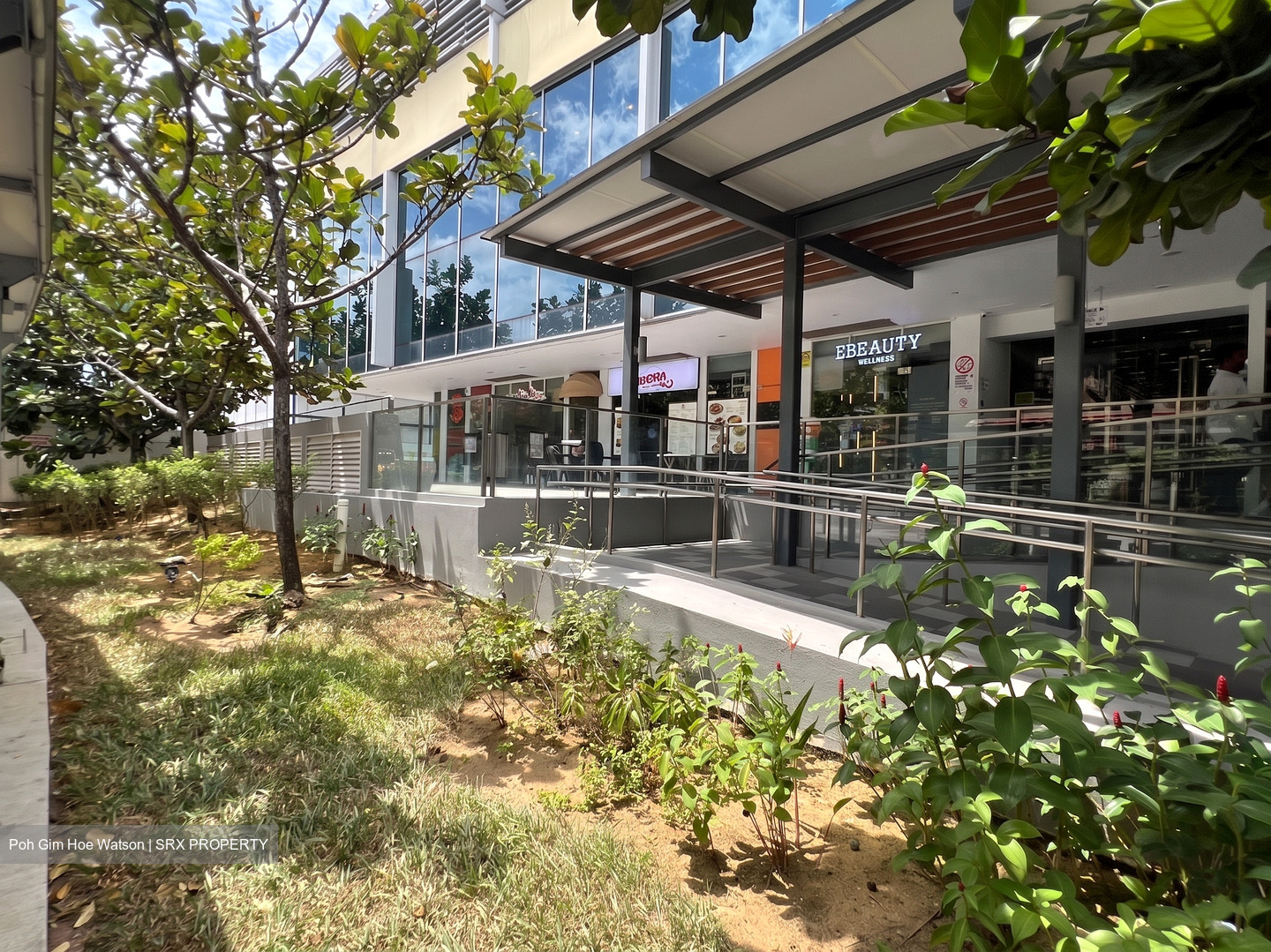 The Midtown (D19), Retail #556980321